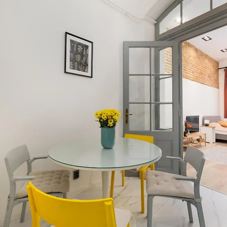 Downtown 2 Minutes From Opera House Апартаменты Будапешт