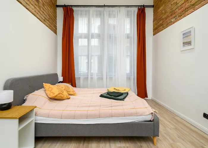 Downtown 2 Minutes From Opera House *